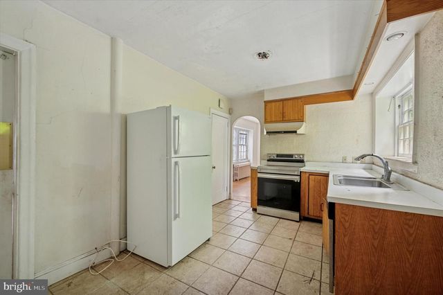 14 ROCK HILL RD, Bala Cynwyd, PA 19004