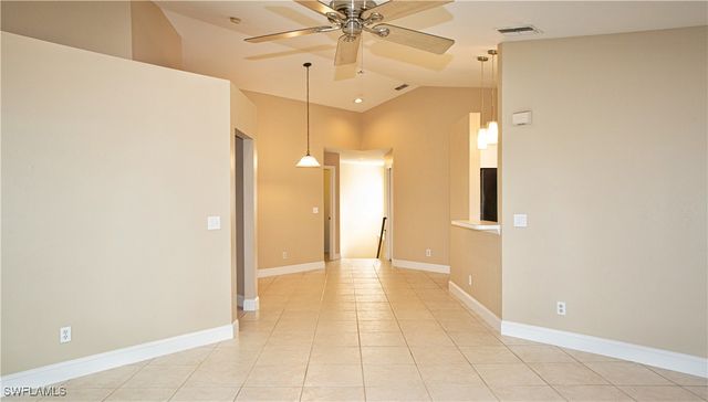 3765 Fieldstone BLVD 1304, Naples, FL 34109