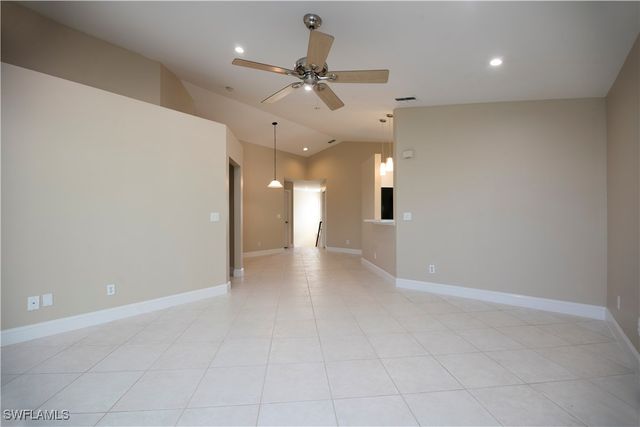 3765 Fieldstone BLVD 1304, Naples, FL 34109