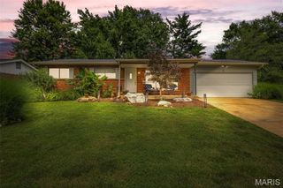5 Heathwood Lane, Fenton, MO 63026