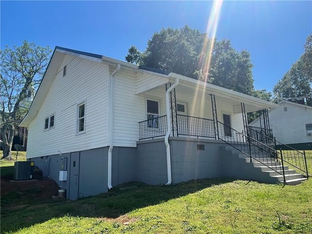 22 Third Street, Pendleton, SC 29670