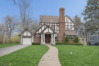 86 Crescent Ave, Passaic City, NJ 07055