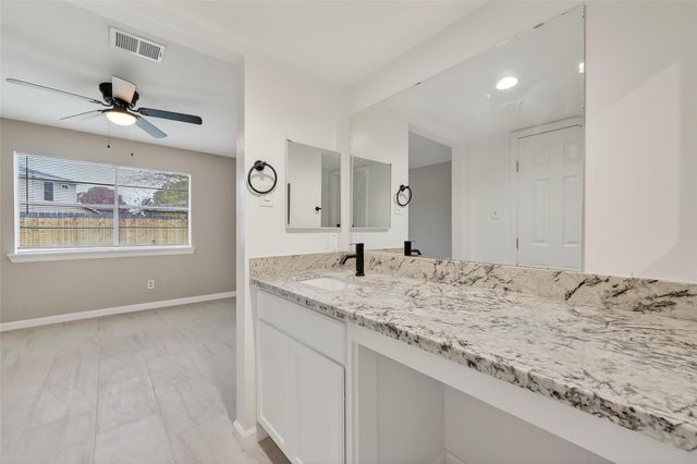 10510 Overview Drive, Sugar Land, TX 77498