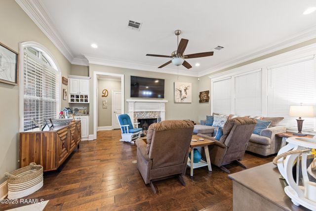 100 Pontchartrain Drive, Carencro, LA 70520