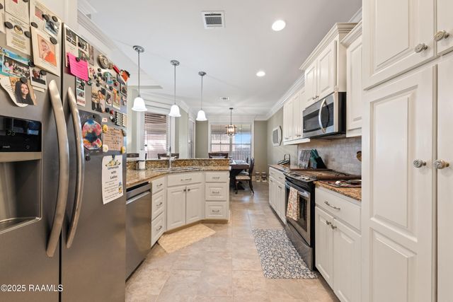 100 Pontchartrain Drive, Carencro, LA 70520