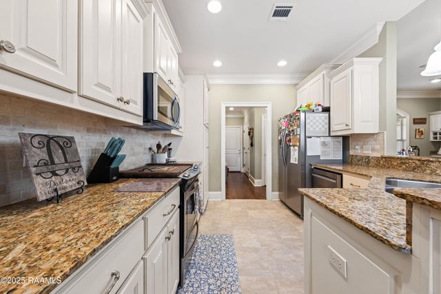 100 Pontchartrain Drive, Carencro, LA 70520