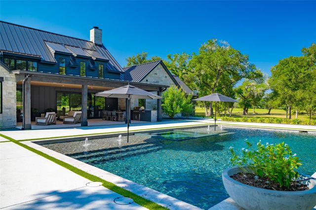 1301 County Road 218, Weimar, TX 78962