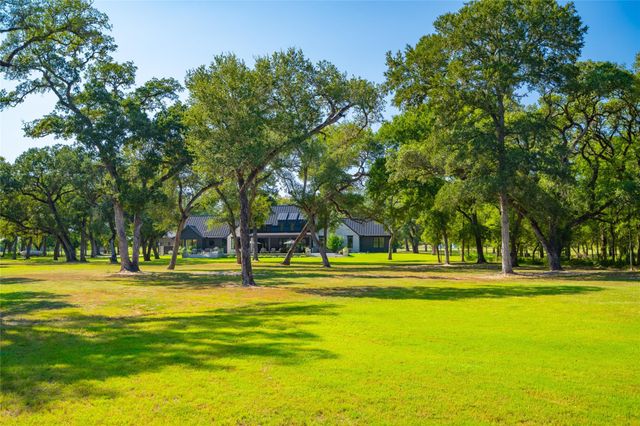 1301 County Road 218, Weimar, TX 78962