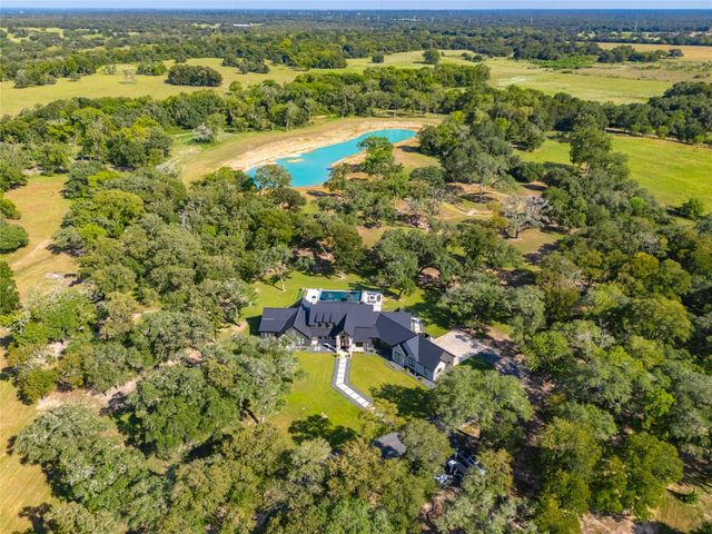 1301 County Road 218, Weimar, TX 78962
