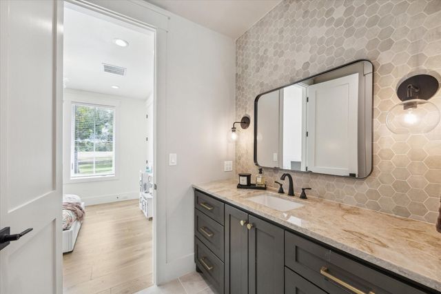 1301 County Road 218, Weimar, TX 78962