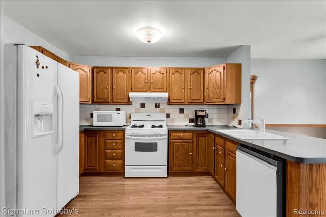 26820 Alray Street, Chesterfield, MI 48051