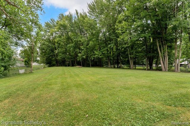 26820 Alray Street, Chesterfield, MI 48051