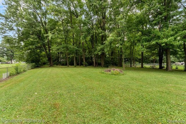 26820 Alray Street, Chesterfield, MI 48051