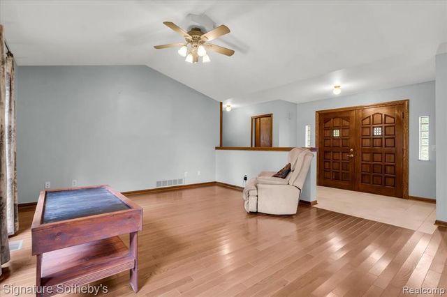 26820 Alray Street, Chesterfield, MI 48051