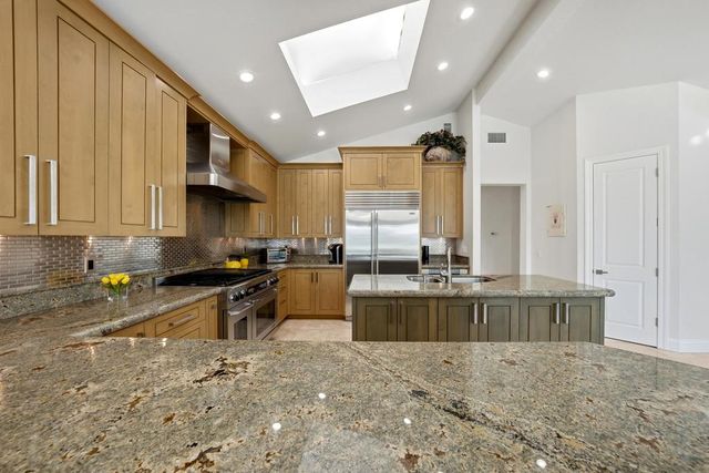 54310 Riviera, La Quinta, CA 92253