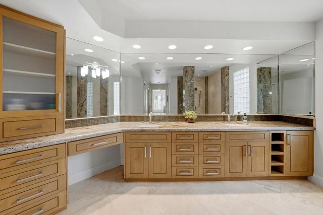 54310 Riviera, La Quinta, CA 92253