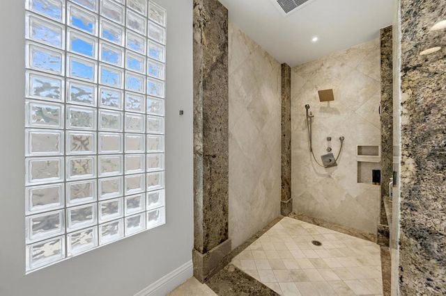 54310 Riviera, La Quinta, CA 92253