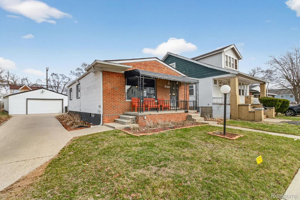 18676 Syracuse Street, Detroit, MI 48234