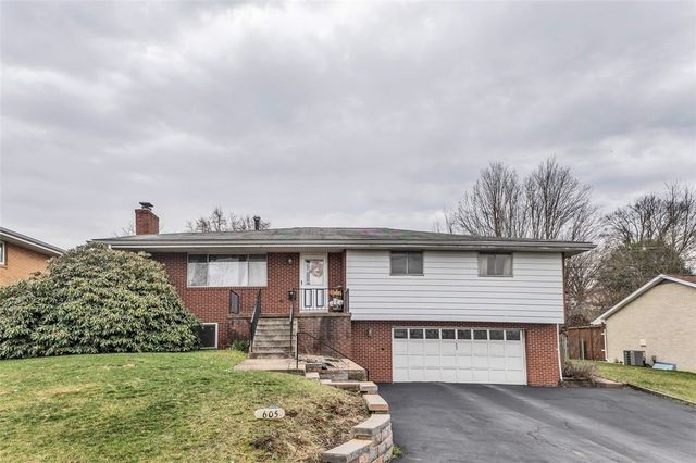 605 Short St, Hempfield Twp, PA 15601