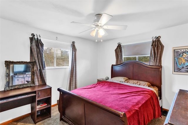 605 Short St, Hempfield Twp, PA 15601