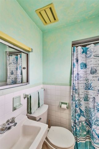 605 Short St, Hempfield Twp, PA 15601