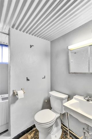 605 Short St, Hempfield Twp, PA 15601