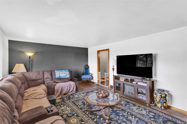 605 Short St, Hempfield Twp, PA 15601