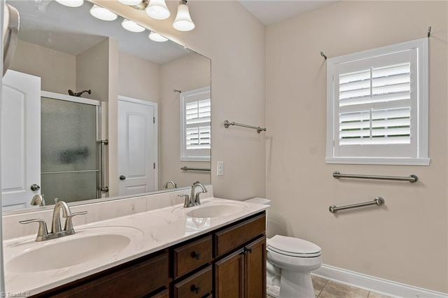 6246 Langdon Village Court, Clemmons, NC 27102
