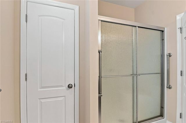6246 Langdon Village Court, Clemmons, NC 27102
