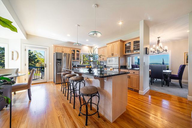290 Harvard Place, Medford, OR 97504