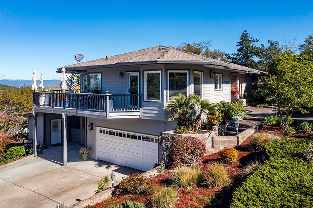290 Harvard Place, Medford, OR 97504