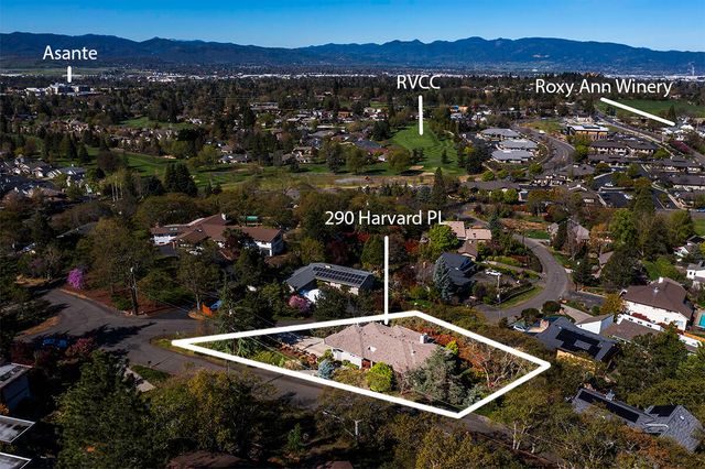 290 Harvard Place, Medford, OR 97504