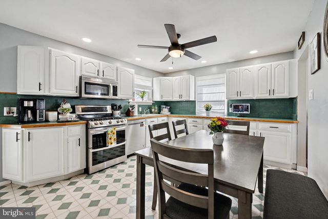 428 ARLINE AVE, Glendora, NJ 08029