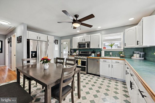 428 ARLINE AVE, Glendora, NJ 08029