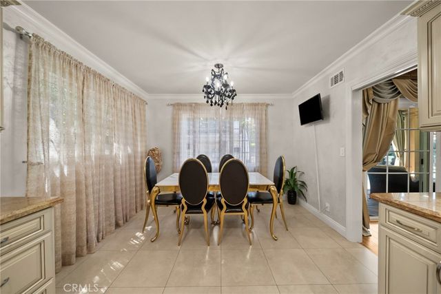 10544 Camarillo Street, Toluca Lake, CA 91602