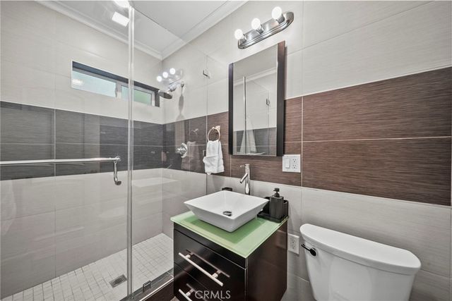 10544 Camarillo Street, Toluca Lake, CA 91602