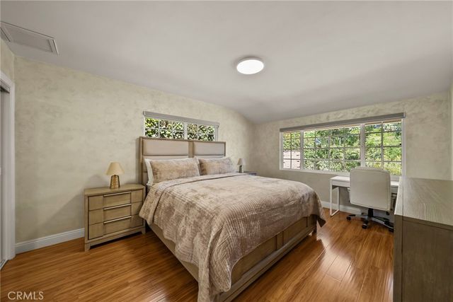 10544 Camarillo Street, Toluca Lake, CA 91602
