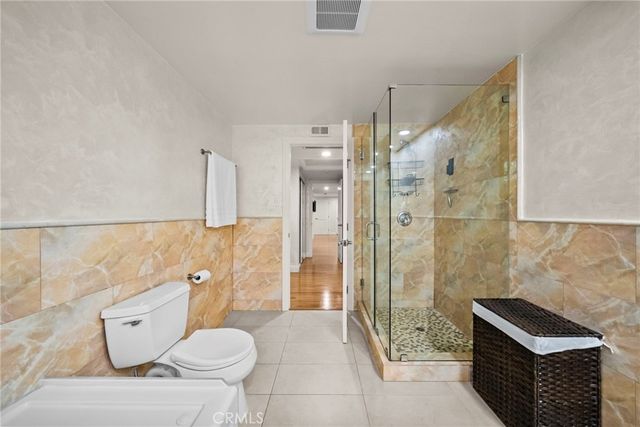 10544 Camarillo Street, Toluca Lake, CA 91602