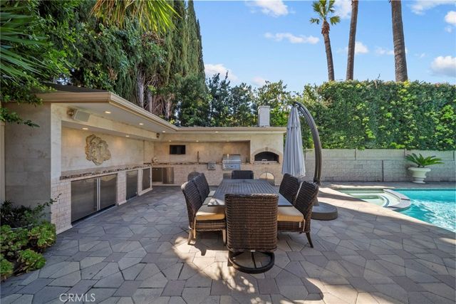 10544 Camarillo Street, Toluca Lake, CA 91602
