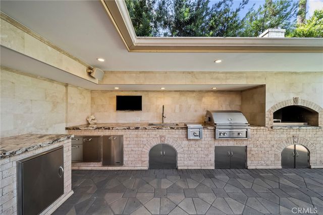 10544 Camarillo Street, Toluca Lake, CA 91602