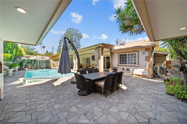 10544 Camarillo Street, Toluca Lake, CA 91602