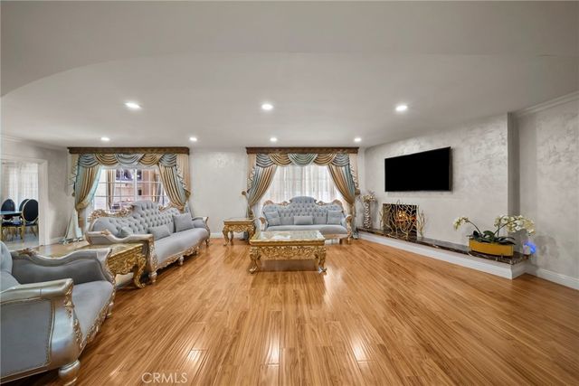 10544 Camarillo Street, Toluca Lake, CA 91602