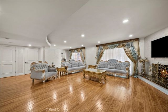 10544 Camarillo Street, Toluca Lake, CA 91602