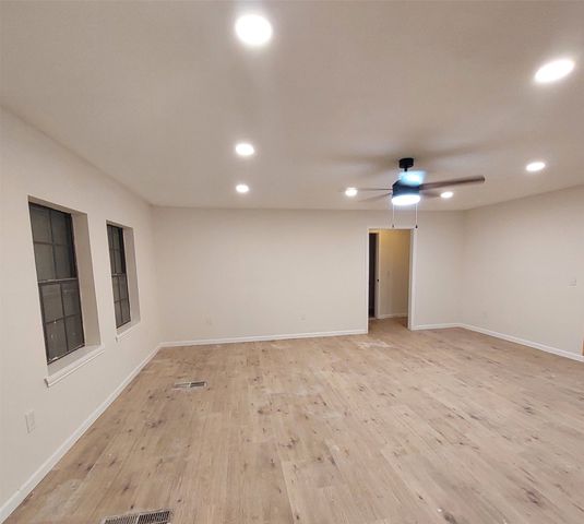 763 Cedar Oak Drive, Pottsboro, TX 75076