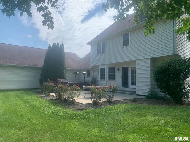 1100 HERITAGE Road, Jacksonville, IL 62650