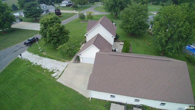 1100 HERITAGE Road, Jacksonville, IL 62650