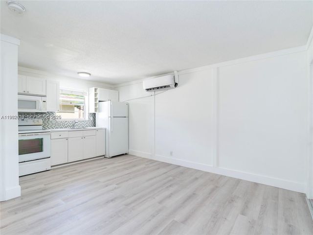 2020 Miami Road B, Fort Lauderdale, FL 33316