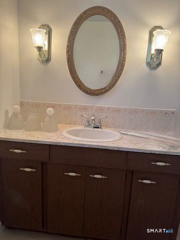 29 Hyatt Avenue, Norwalk, CT 06850