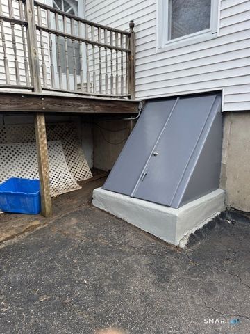 29 Hyatt Avenue, Norwalk, CT 06850