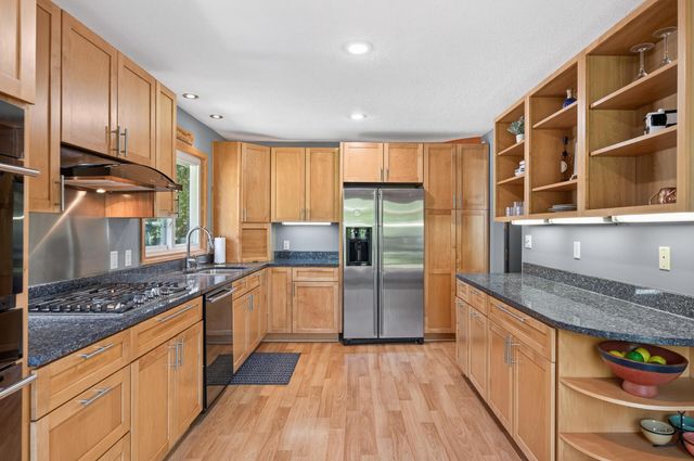 12630 25th Avenue N, Plymouth, MN 55441